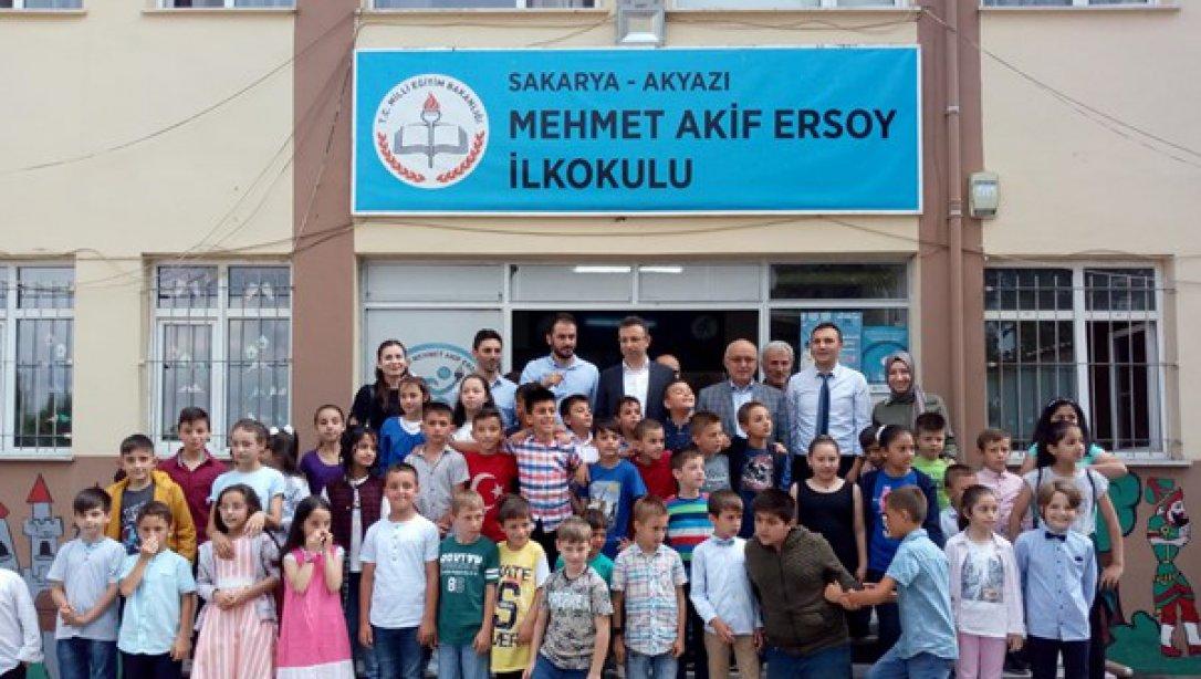 Mehmet Akif Ersoy İlkokulu'ndan Yılsonu Sergisi