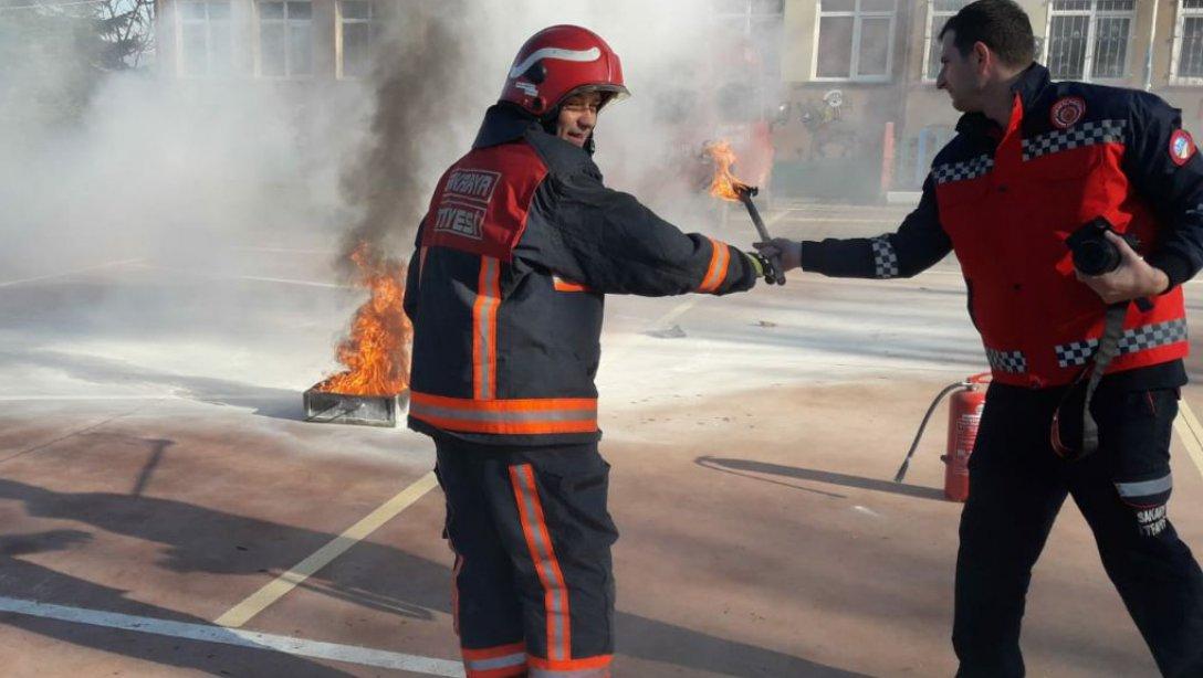 Yangın Söndürme ve Tahliye Eğitimi & Tatbikatı - Mehmet Akif Ersoy İlkokulu & Sakarya İtfaiyesi