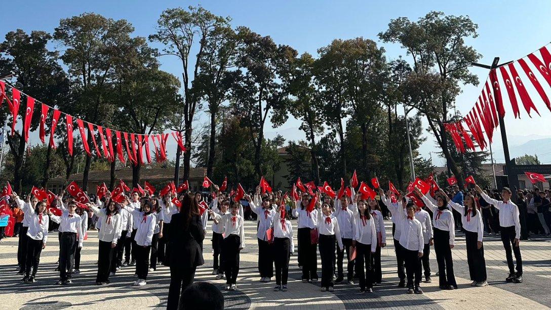 29 Ekim Cumhuriyet Bayramı kutlama töreni büyük bir coşkuyla gerçekleştirildi.