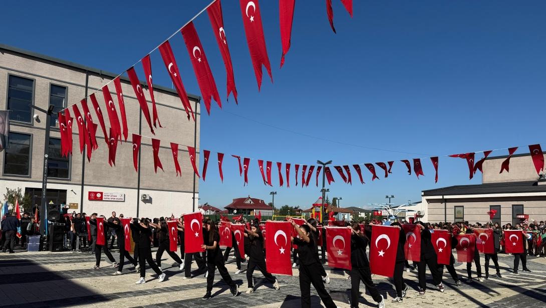 29 Ekim Cumhuriyet Bayramı Coşkuyla Kutlandı